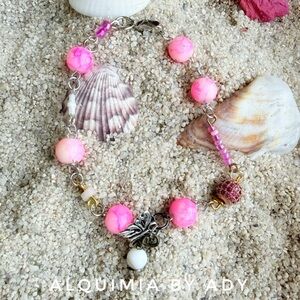 AGATES ODDITY and Gold Beaded Bracelet